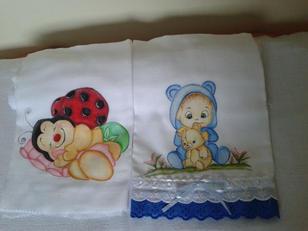 fralda em tecido pintura artesanal